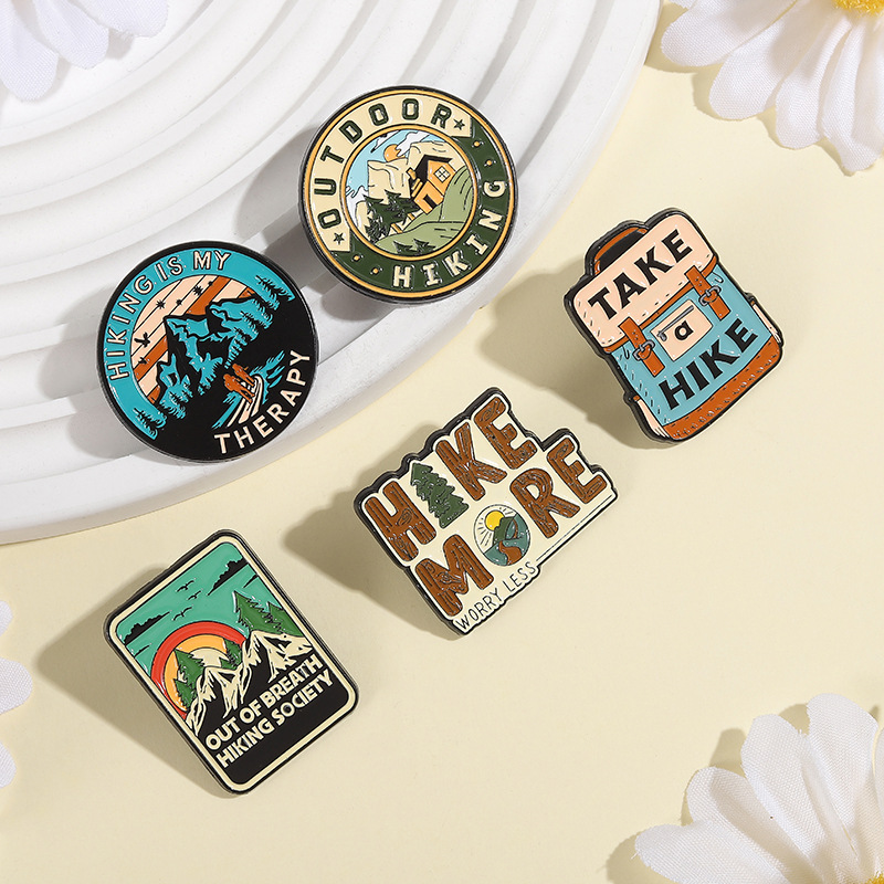 Outdoor Adventure Style Badges - đánh giá và giá Outdoor Adventure Outfit